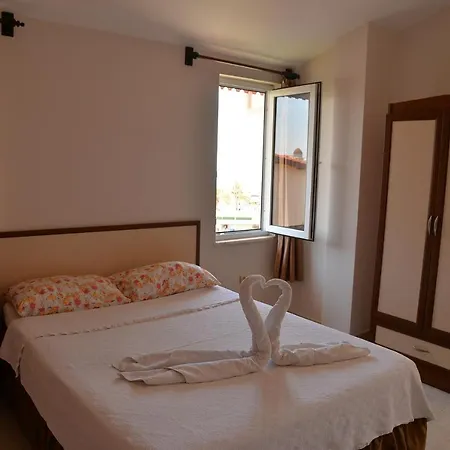 Apartahotel Kaya 3*