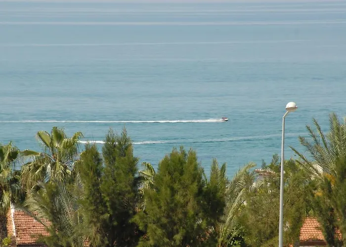 Kaya מלון דירות סייד